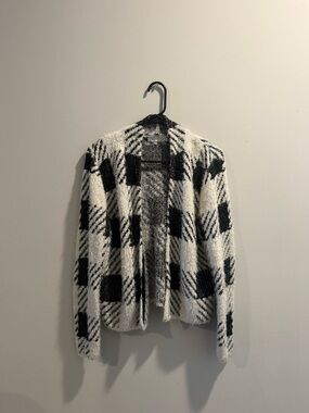 august silk Black & White Plaid Open-Front Cardigan